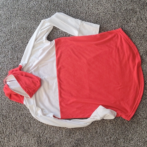 LulaRoe long sleeved shirt - Picture 2 of 4